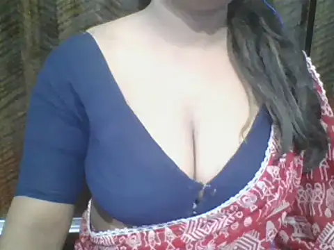 Snapshot of Mahi_love21 chatting on February 22, 5:02 pm Mahi love21 online show from February 22, 5:02 pm