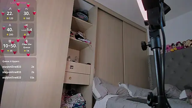 Snapshot of sussan_dream1 chatting on May 4, 10:28 pm sussan dream1 online show from May 4, 10:28 pm