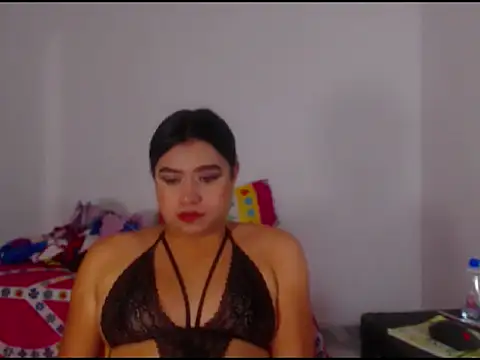 Snapshot of katrinawillff chatting on July 13, 6:16 am katrinawillff online show from July 13, 6:16 am