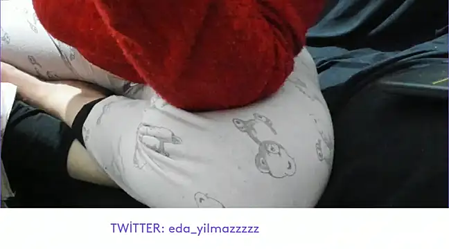 Snapshot of sexy_modelll chatting on February 27, 3:04 am sexy modelll online show from February 27, 3:04 am