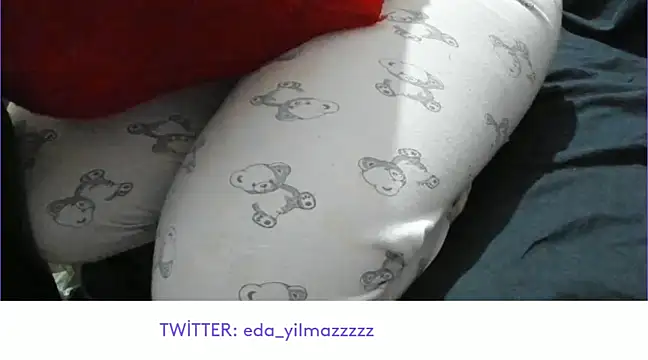 Snapshot of sexy_modelll chatting on February 28, 4:10 am sexy modelll online show from February 28, 4:10 am