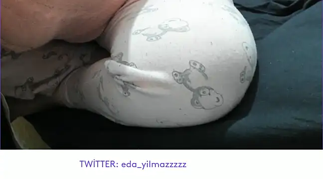 Snapshot of sexy_modelll chatting on March 4, 5:11 am sexy modelll online show from March 4, 5:11 am