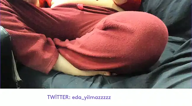 Snapshot of sexy_modelll chatting on March 6, 1:03 pm sexy modelll online show from March 6, 1:03 pm