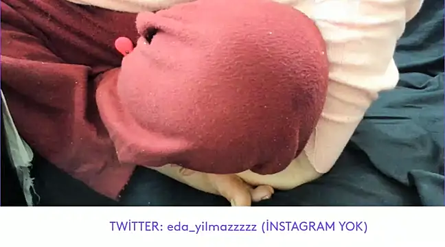 Snapshot of sexy_modelll chatting on March 10, 11:42 am sexy modelll online show from March 10, 11:42 am