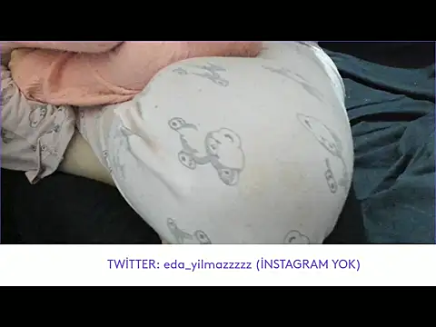 Snapshot of sexy_modelll chatting on March 18, 5:42 pm sexy modelll online show from March 18, 5:42 pm