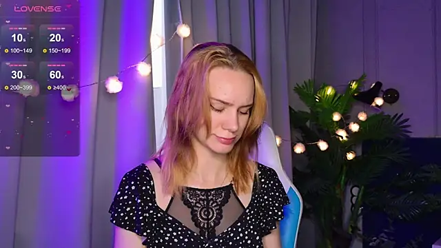 Snapshot of Ramona___ chatting on September 20, 6:14 am Ramona online show from September 20, 6:14 am