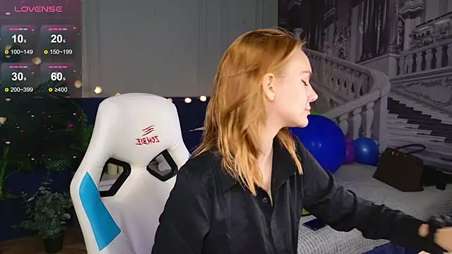 Snapshot of Ramona___ chatting on September 22, 6:04 am Ramona online show from September 22, 6:04 am