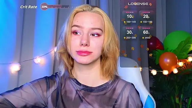 Snapshot of Ramona___ chatting on November 5, 6:13 am Ramona online show from November 5, 6:13 am