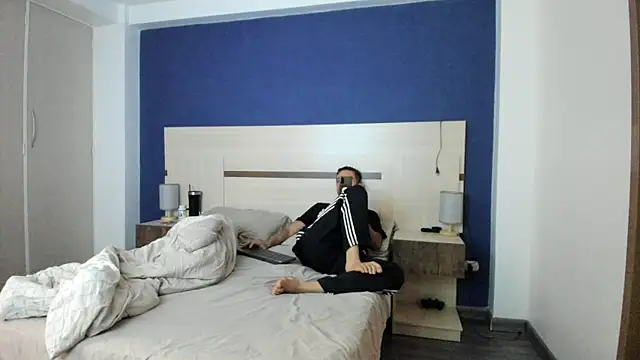 funcouple1985 online show from March 6, 7:10 pm