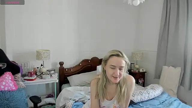 Snapshot of 1Sweetnina chatting on November 16, 6:13 pm 1Sweetnina online show from November 16, 6:13 pm