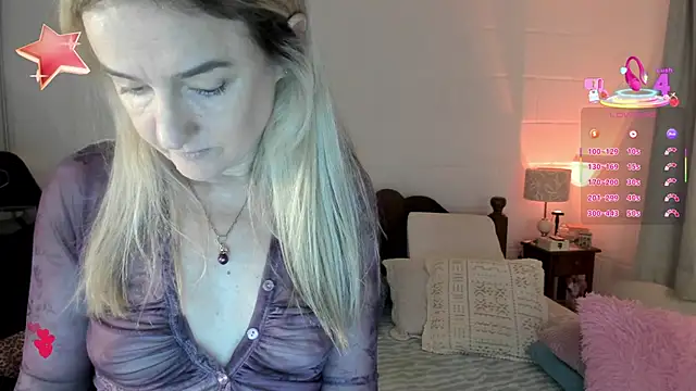 1Sweetnina online show from May 4, 9:11 pm