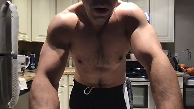 BigGuyMuscle online show from February 4, 7:53 pm