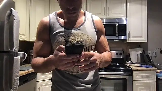 BigGuyMuscle online show from March 13, 7:09 pm