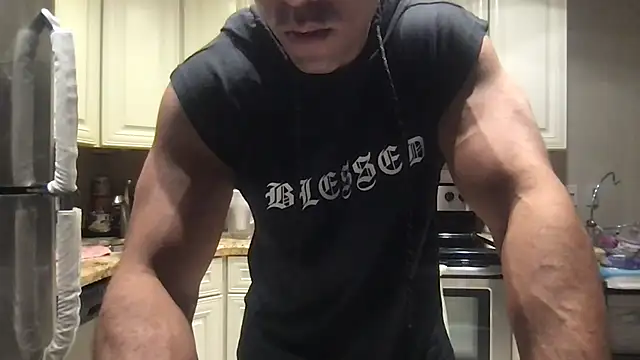 BigGuyMuscle online show from June 20, 1:19 am