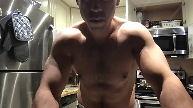 BigGuyMuscle online show from June 26, 3:22 am
