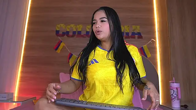 alexaa walker online show from July 3, 12:22 pm