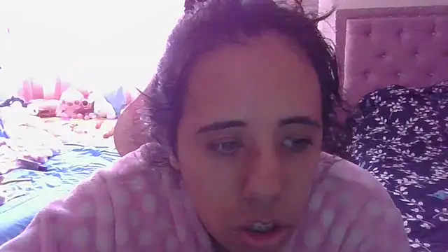 Snapshot of annarose19 chatting on October 3, 4:59 pm annarose19 online show from October 3, 4:59 pm