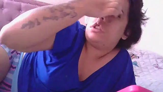 Snapshot of annarose19 chatting on December 3, 5:00 pm annarose19 online show from December 3, 5:00 pm