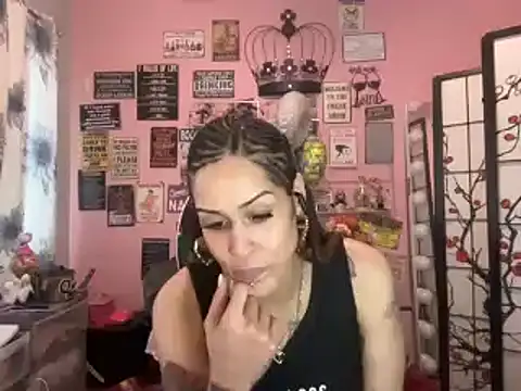 latinacubana online show from January 12, 2:30 pm