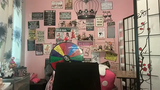 latinacubana online show from February 5, 2:37 pm