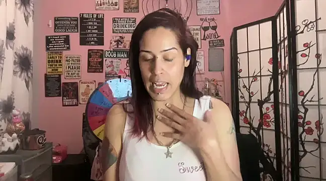 latinacubana online show from March 9, 9:35 am