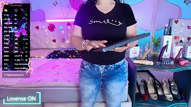 Snapshot of Zaly_mature chatting on August 3, 10:13 pm Zaly mature online show from August 3, 10:13 pm
