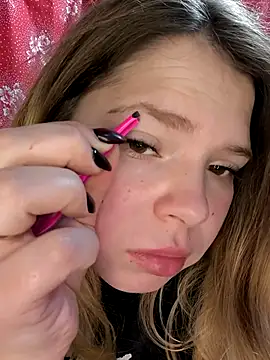 Snapshot of Zuli_Kiska chatting on November 21, 10:41 pm Zuli Kiska online show from November 21, 10:41 pm