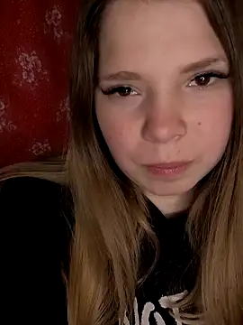 Snapshot of Zuli_Kiska chatting on February 9, 8:24 pm Zuli Kiska online show from February 9, 8:24 pm