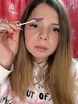 Snapshot of Zuli_Kiska chatting on February 28, 7:04 pm Zuli Kiska online show from February 28, 7:04 pm