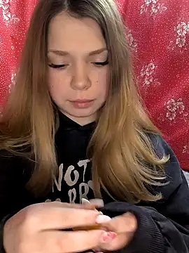 Snapshot of Zuli_Kiska chatting on March 3, 6:58 pm Zuli Kiska online show from March 3, 6:58 pm