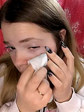 Snapshot of Zuli_Kiska chatting on March 9, 7:18 pm Zuli Kiska online show from March 9, 7:18 pm