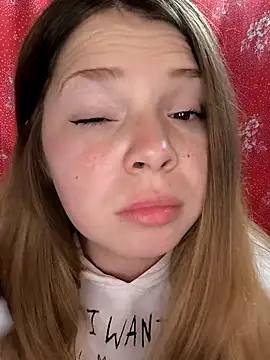 Snapshot of Zuli_Kiska chatting on March 11, 8:04 pm Zuli Kiska online show from March 11, 8:04 pm