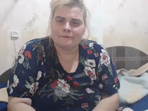 Ameliabusty online show from December 4, 7:45 pm