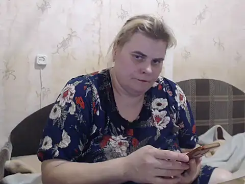 Ameliabusty online show from January 27, 2:02 pm