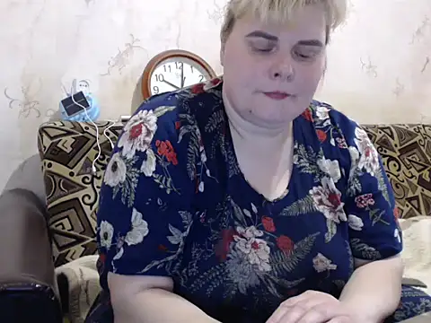 Ameliabusty online show from November 23, 8:03 am