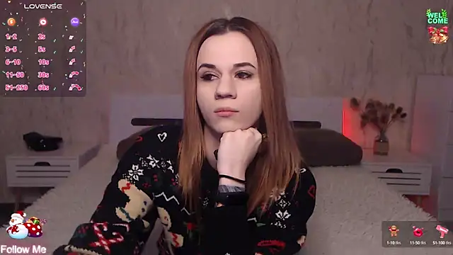 Snapshot of ItsAlisia chatting on January 13, 6:38 am ItsAlisia online show from January 13, 6:38 am