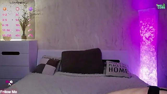 Snapshot of ItsAlisia chatting on January 31, 8:12 pm ItsAlisia online show from January 31, 8:12 pm