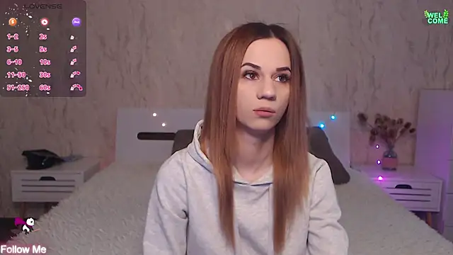 Snapshot of ItsAlisia chatting on February 2, 6:37 am ItsAlisia online show from February 2, 6:37 am