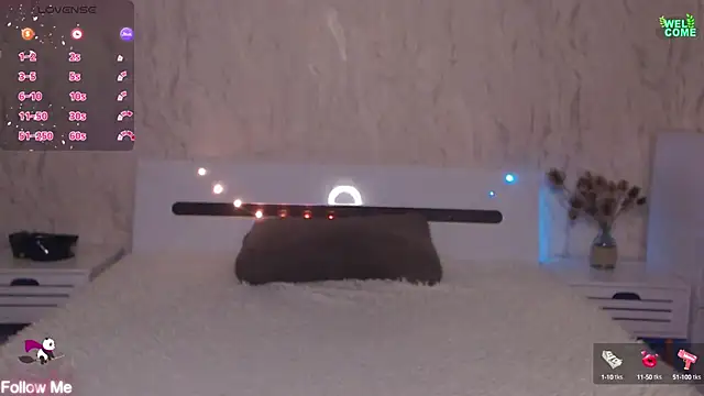 Snapshot of ItsAlisia chatting on February 8, 6:43 am ItsAlisia online show from February 8, 6:43 am