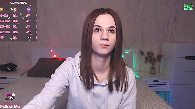 Snapshot of ItsAlisia chatting on March 17, 6:40 am ItsAlisia online show from March 17, 6:40 am