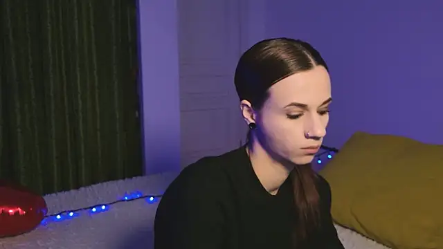 ItsAlisia online show from February 16, 6:42 am