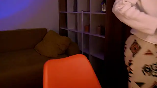 ItsAlisia online show from February 19, 1:40 pm