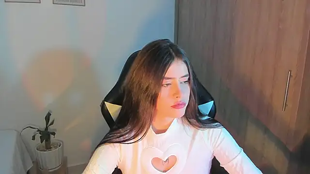 iriswest  online show from February 13, 2:34 am