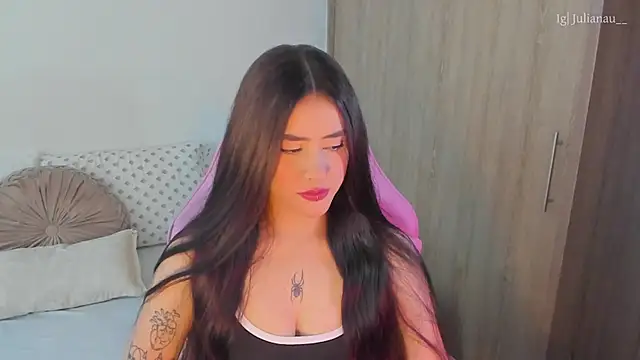 iriswest  online show from March 5, 8:10 pm