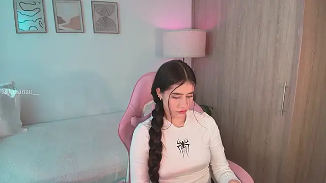 iriswest  online show from September 11, 9:26 pm