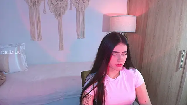 iriswest  online show from November 17, 12:38 am