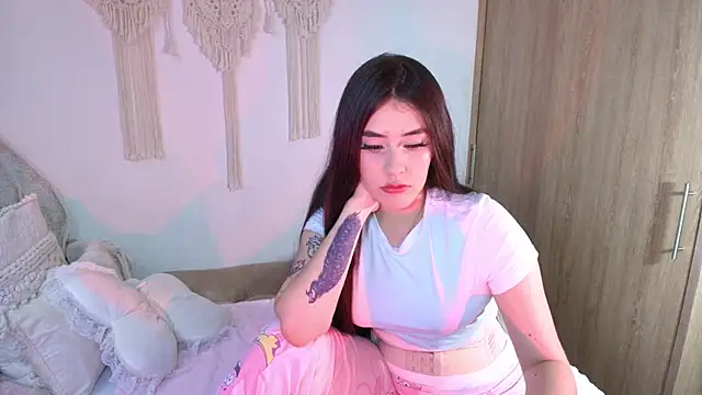 iriswest  online show from June 27, 1:54 am