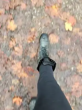 Snapshot of beauty-of-pain chatting on November 25, 9:53 am beauty-of-pain online show from November 25, 9:53 am