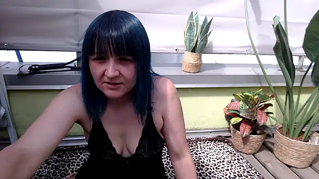 beauty-of-pain online show from August 4, 10:18 am