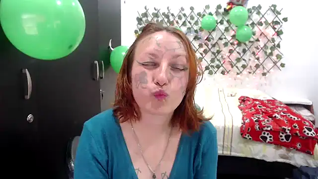 kittykalor09 online show from March 17, 10:24 pm